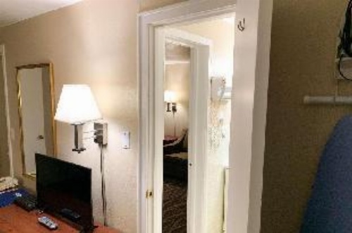 Rodeway Inn & Suites Sheridan image 1