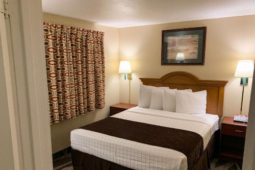Rodeway Inn & Suites Sheridan image 12